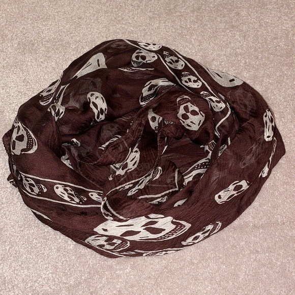 Authentic Alexander McQueen silk scarf - Picture 1 of 2